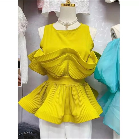Yellow Ruffles Pleated Patchwork Women Blouse - Picture 2 of 3